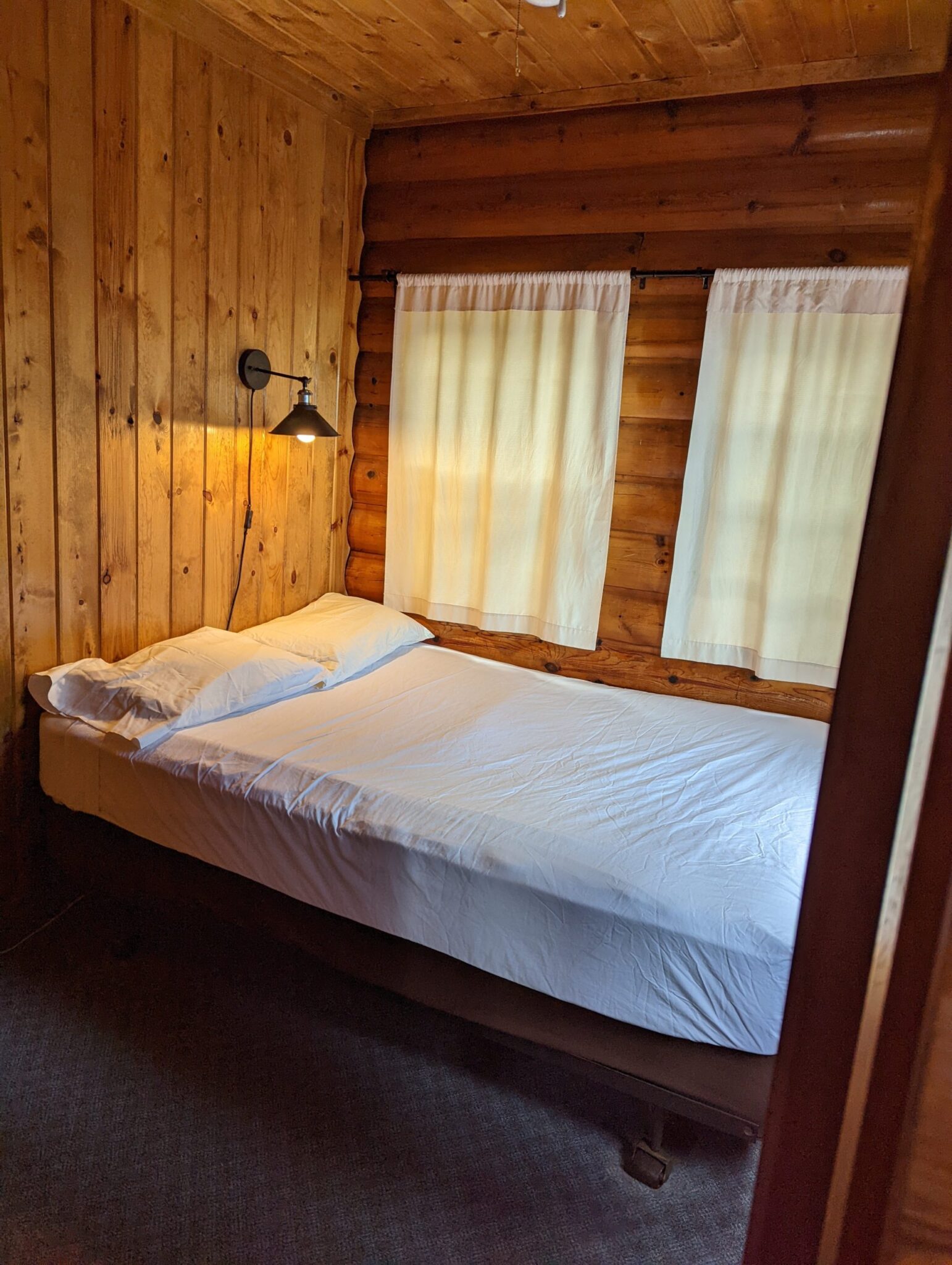 Owl Cabin – Arrowhead Lodge Resort and Outfitters