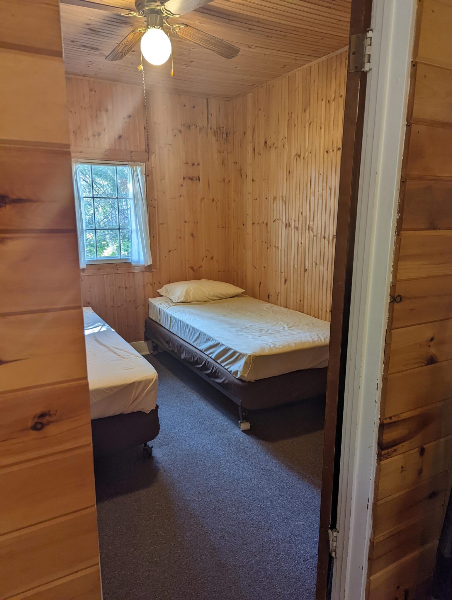 Otter Cabin Arrowhead Lodge Resort and Outfitters