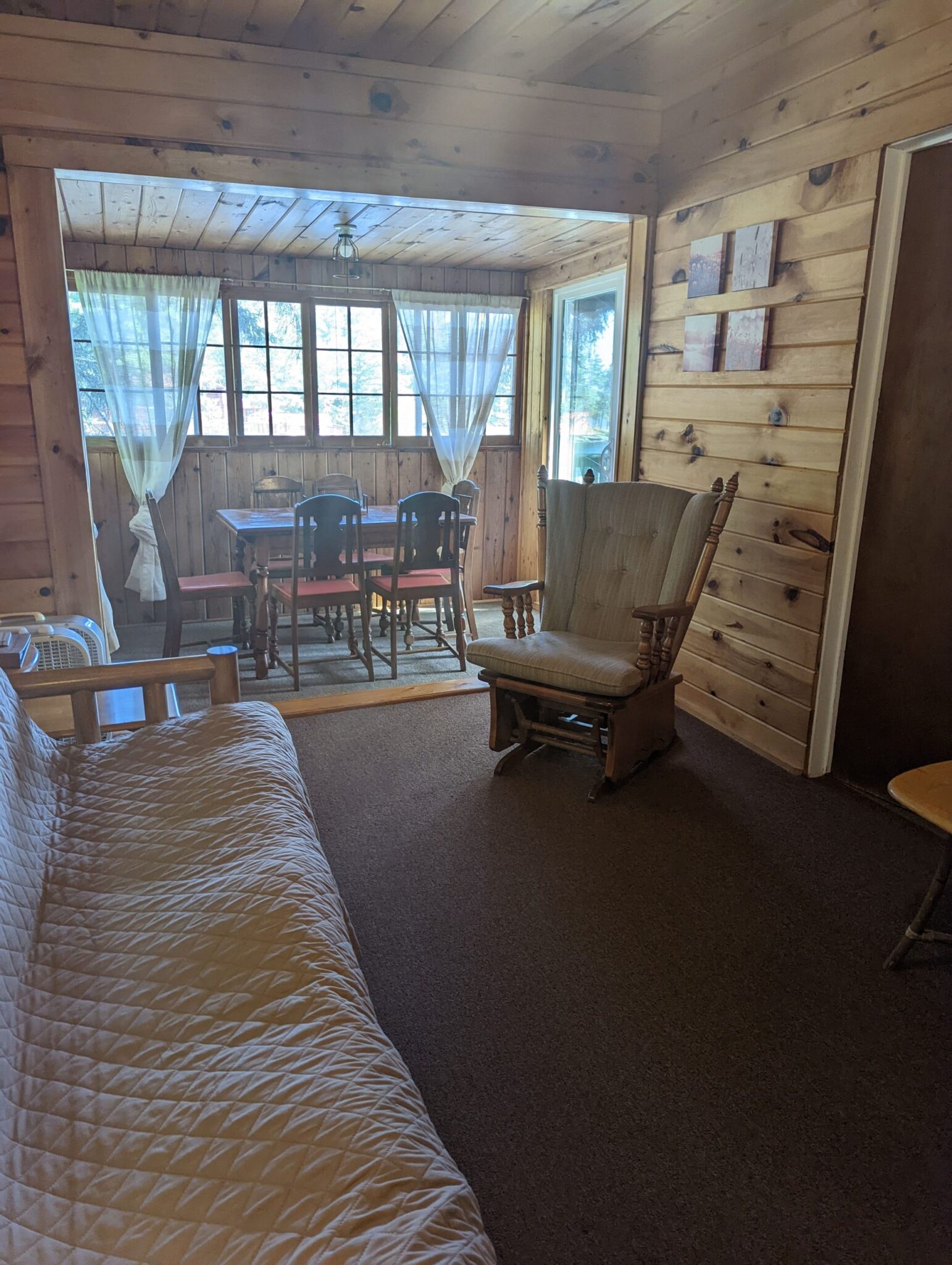 Otter Cabin Arrowhead Lodge Resort and Outfitters